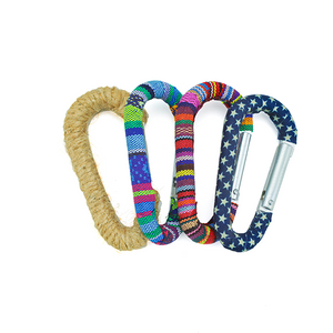 Boucle d'alpinisme en alliage d'aluminium extérieur crochet moyen boucle de piste ovale boucle de bouteille d'eau boucle de sac à dos porte-clés